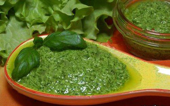 Fesleğen Sosu Tarifi ve Malzemeleri